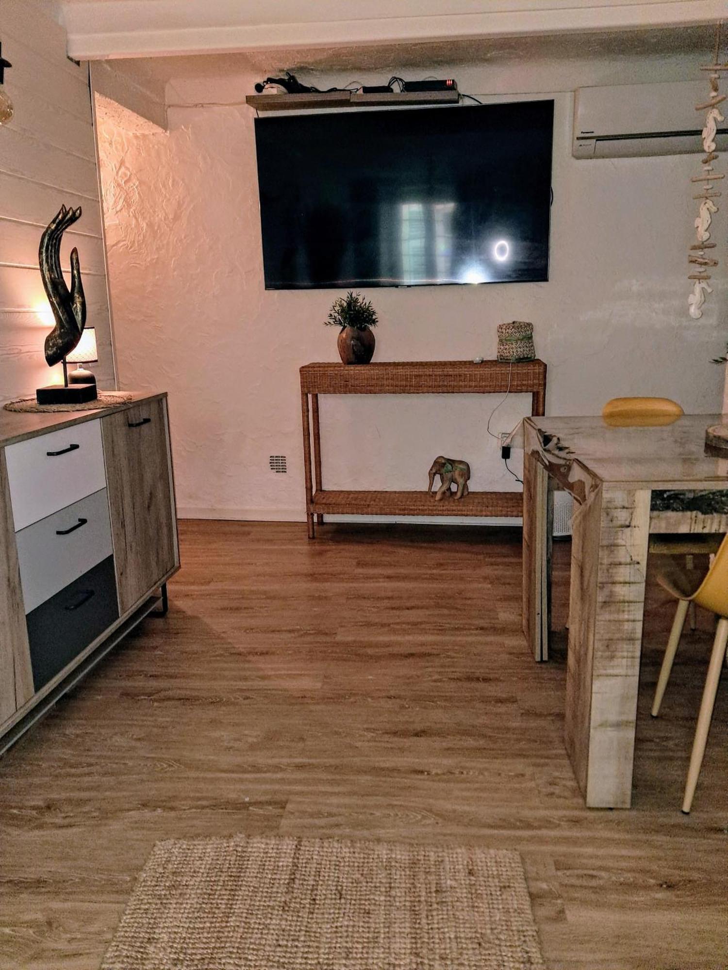 Appartement Cosy Situe A 2Mn De La Plage A Pied Climatise Villefranche-sur-Mer Exterior photo